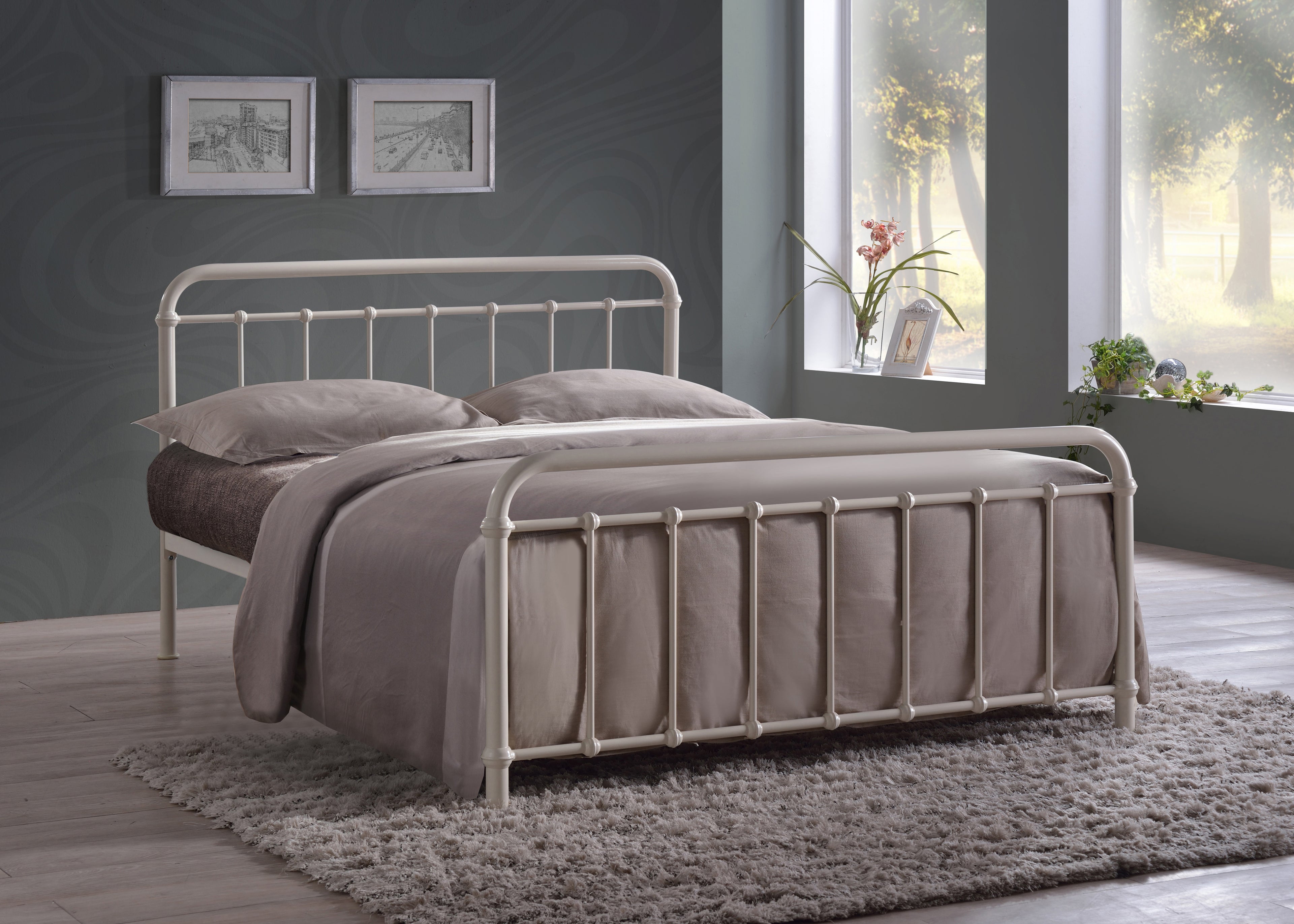 Miami Metal Bed