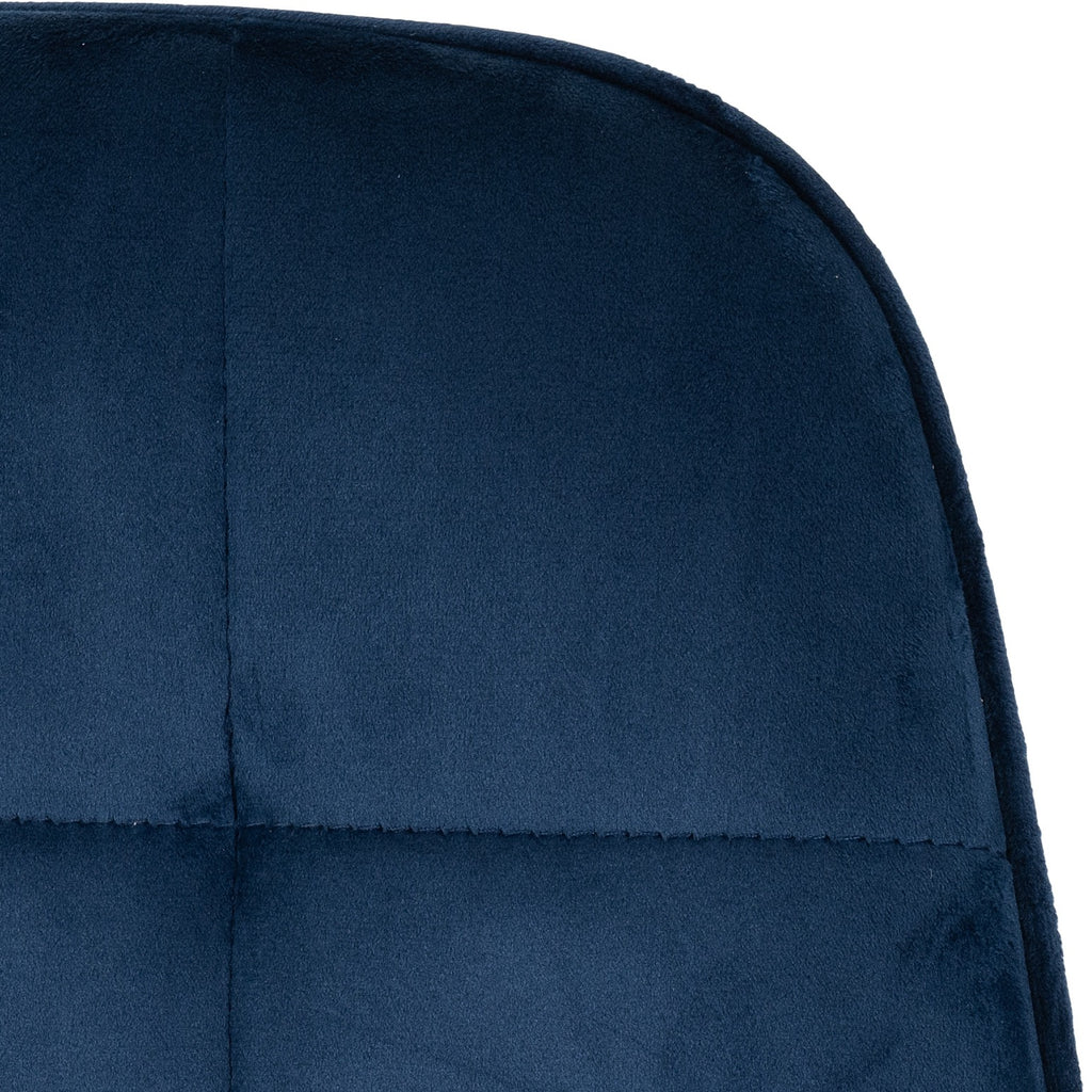 Avery Extending Dining Table with 4 Lukas Velvet Dining Chairs